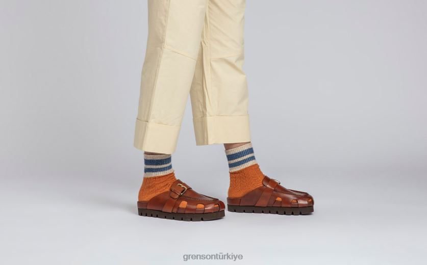 Grenson noktalı kadınlar bronzlaşmak sandalet B466H370